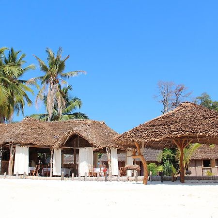 Le Zahir De L'Ile - Iranja Villa Nosy-Be Exterior foto