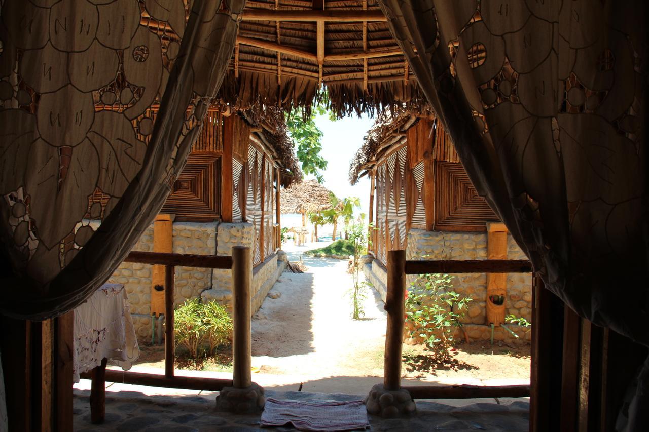 Le Zahir De L'Ile - Iranja Villa Nosy-Be Exterior foto