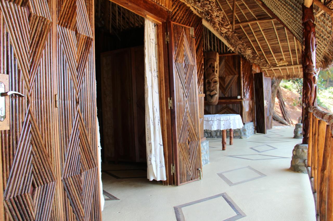 Le Zahir De L'Ile - Iranja Villa Nosy-Be Exterior foto