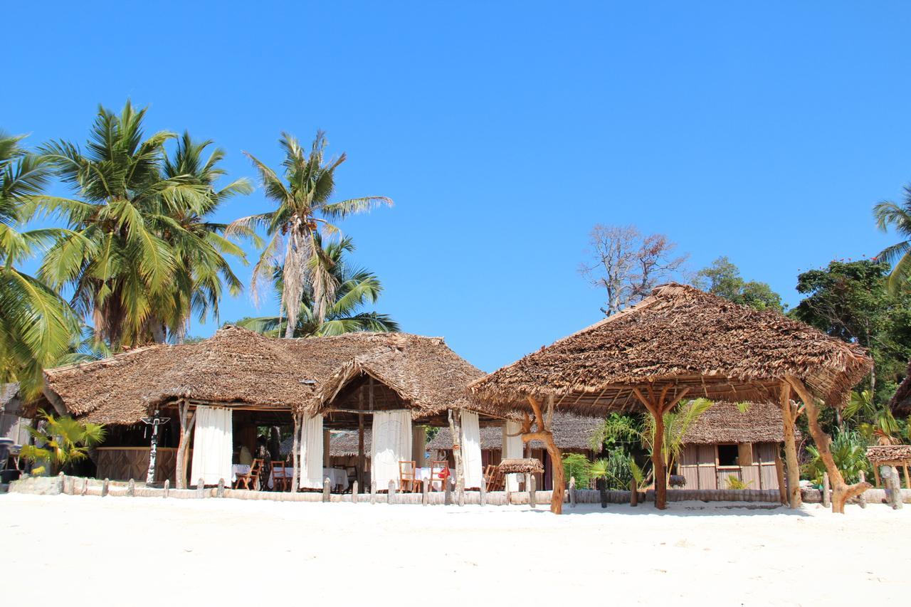 Le Zahir De L'Ile - Iranja Villa Nosy-Be Exterior foto