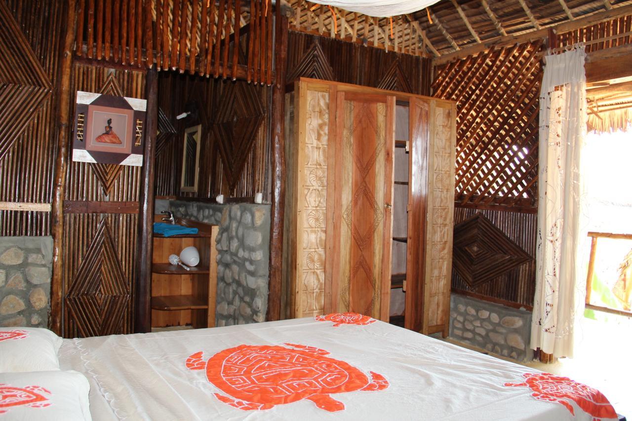 Le Zahir De L'Ile - Iranja Villa Nosy-Be Exterior foto